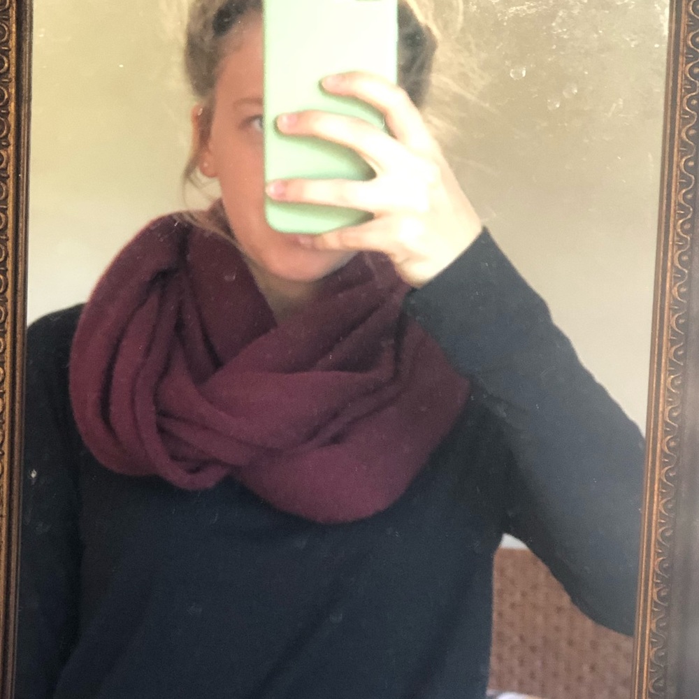 Maroon Infinity scarf